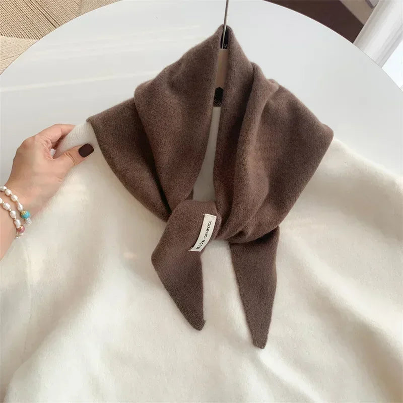 Écharpe Triangle Tricotée en Laine pour Femme
