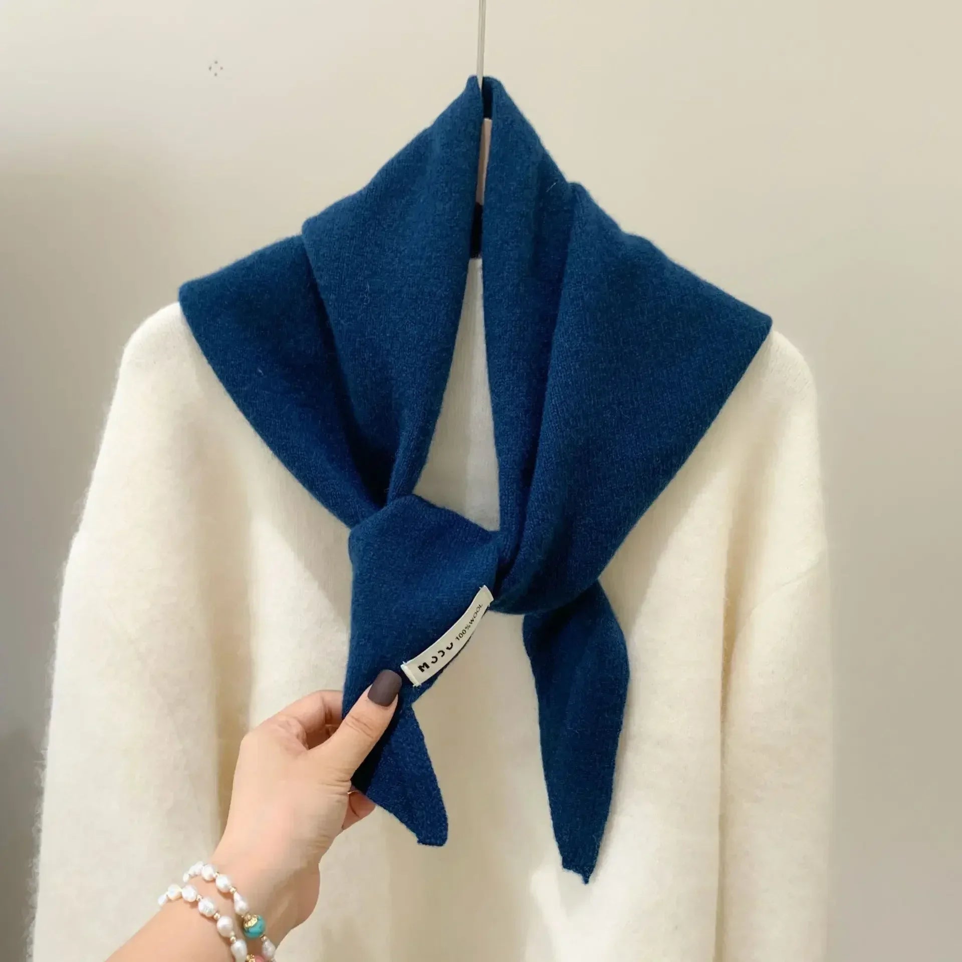 Écharpe Triangle Tricotée en Laine pour Femme