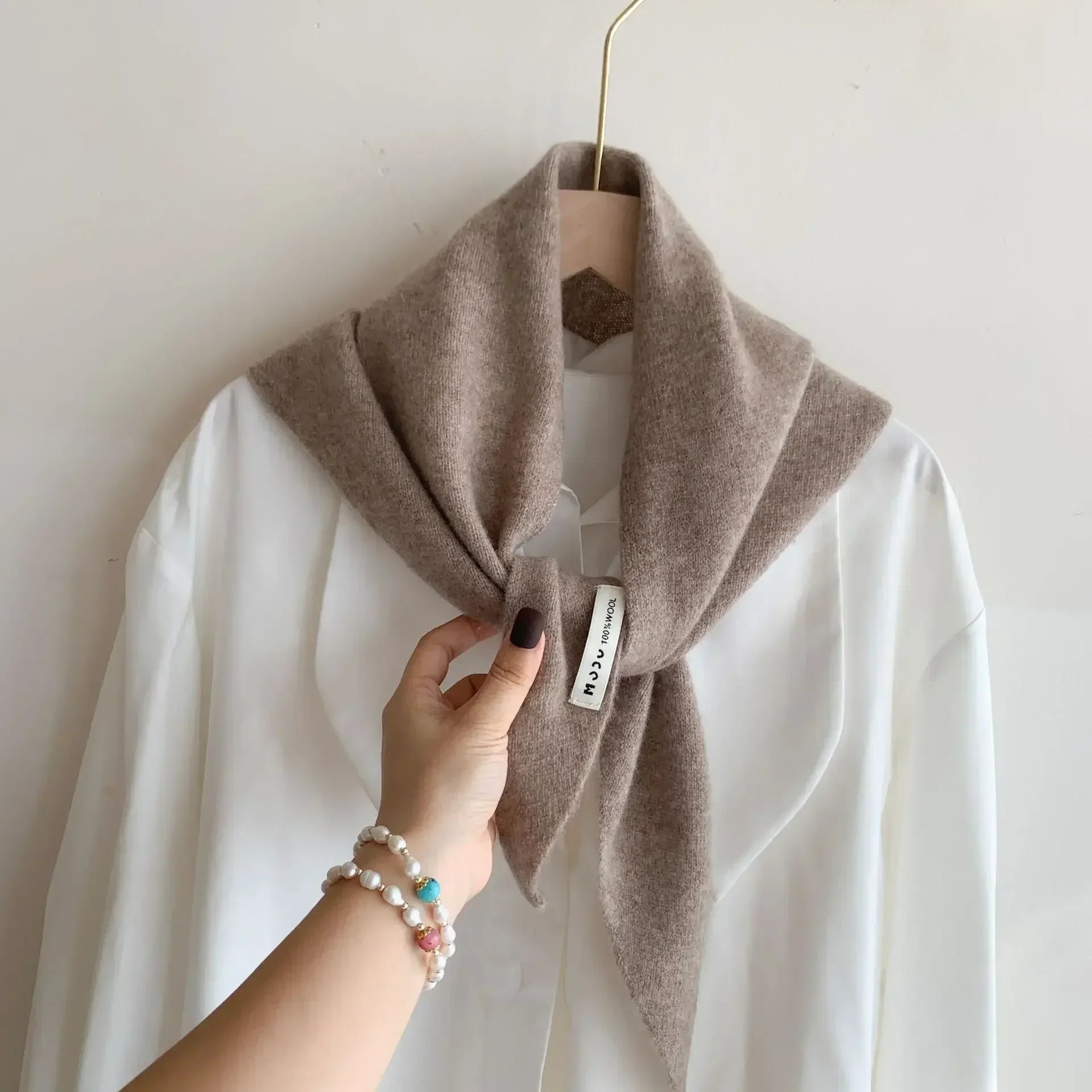 Écharpe Triangle Tricotée en Laine pour Femme