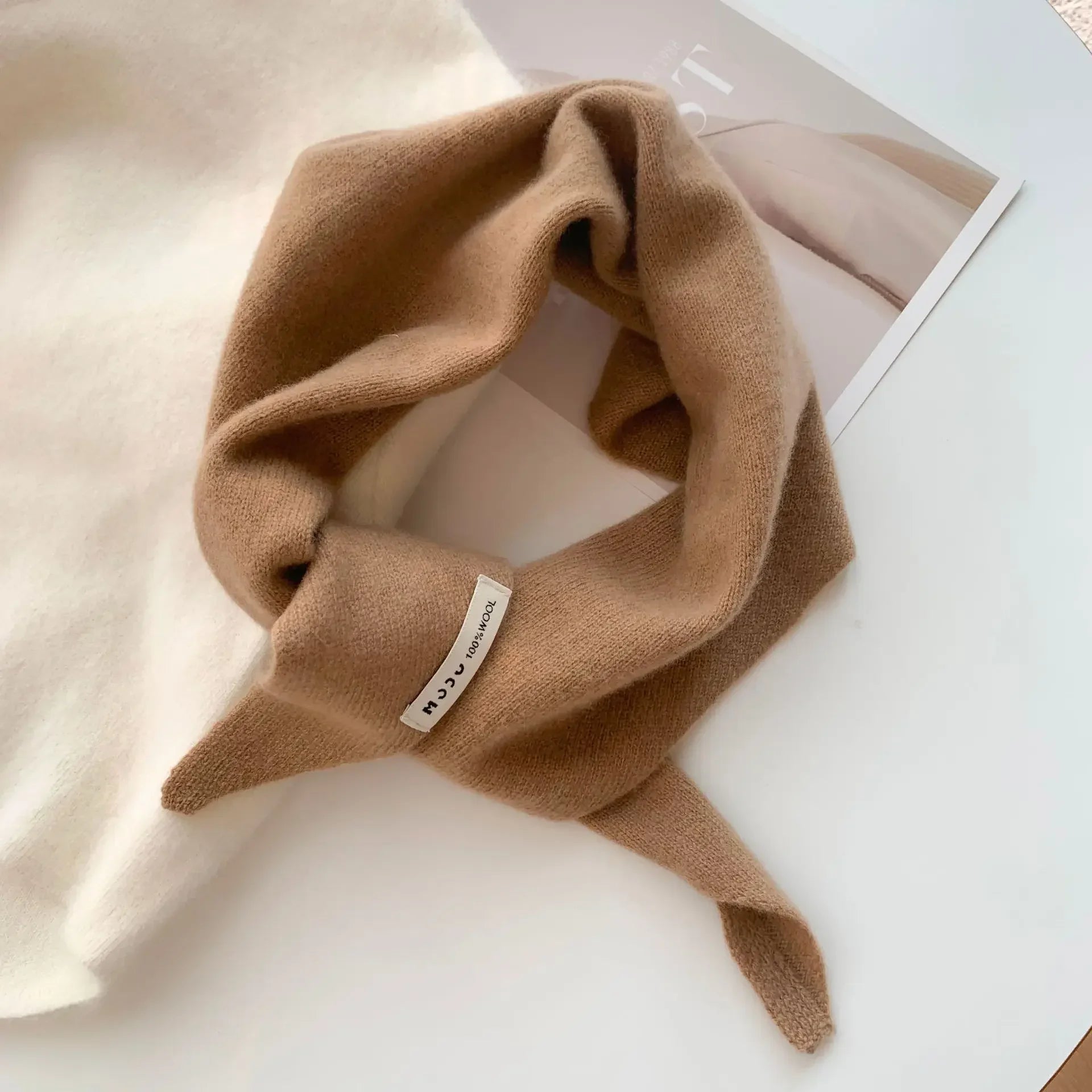 Écharpe Triangle Tricotée en Laine pour Femme
