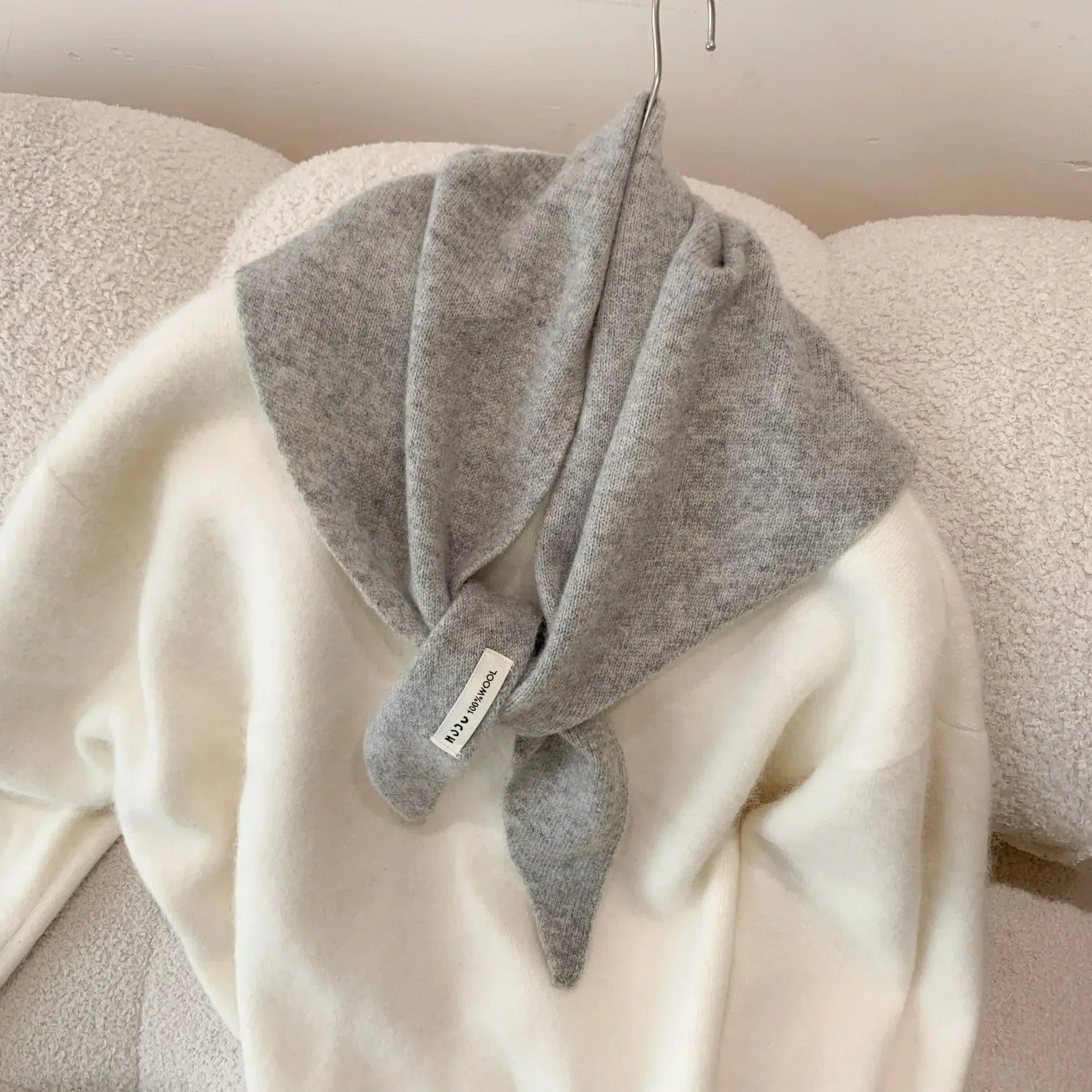 Écharpe Triangle Tricotée en Laine pour Femme