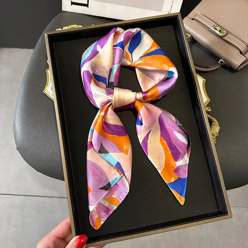 Foulard Carré Graffiti en Polyester 70×70 cm